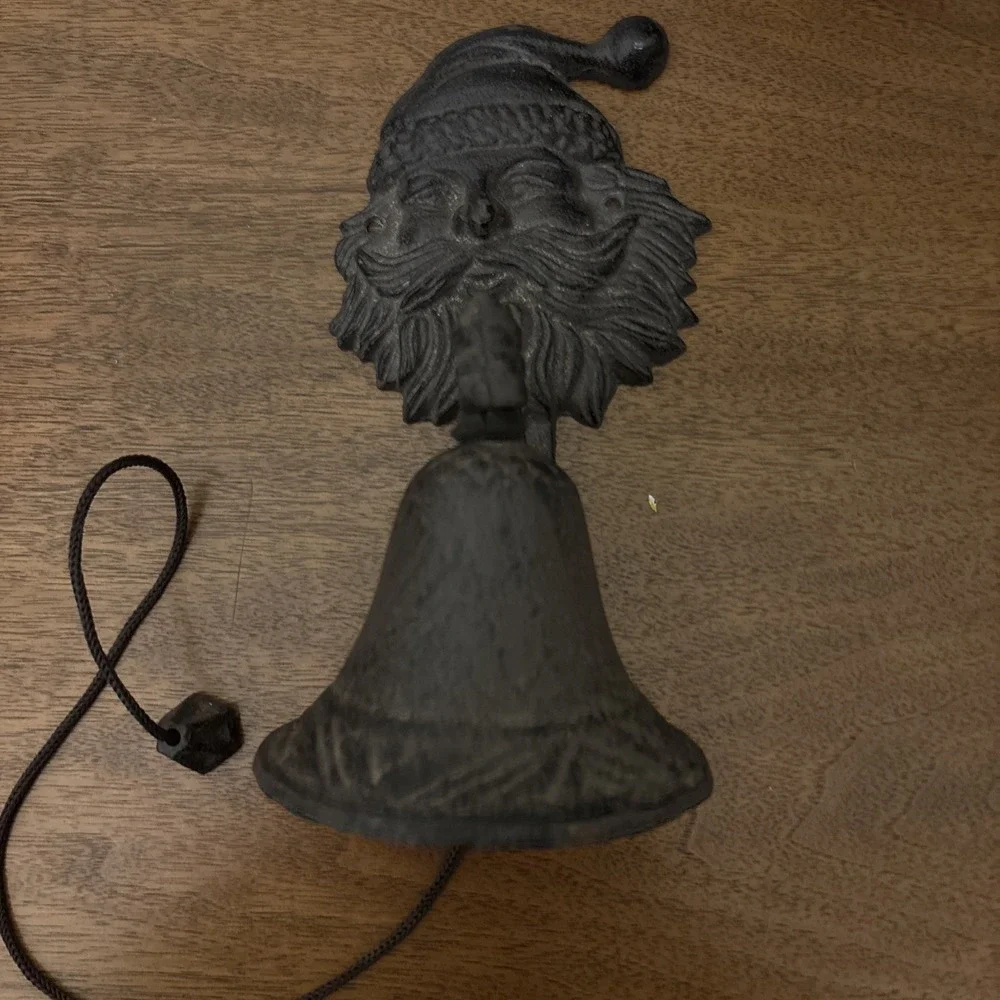 Vintage Cast Iron Dinner Bell Santa Wall Hanging Indoor or outdoor Porch Ringer